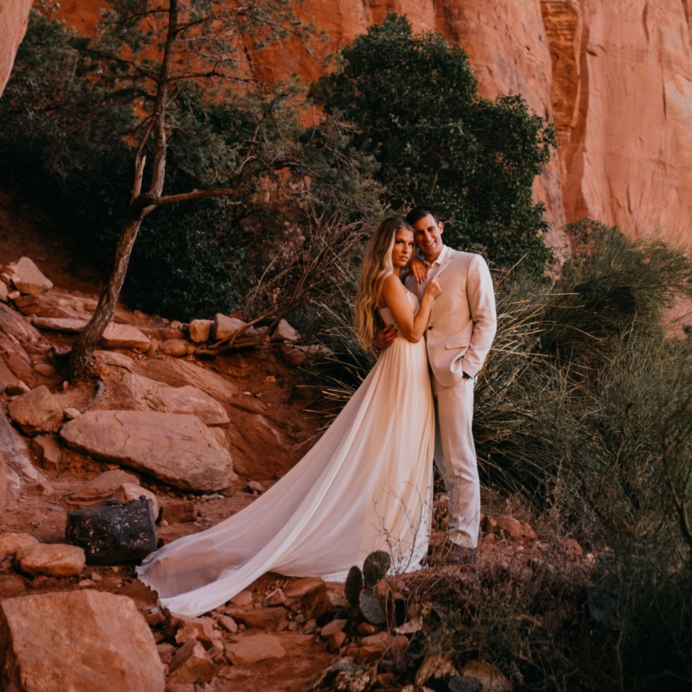 Leanne Marshall McKenna Wedding Dress - Picture 4 of 13